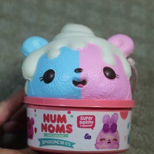 Smooshcakes Blue & Pink Squish Toy